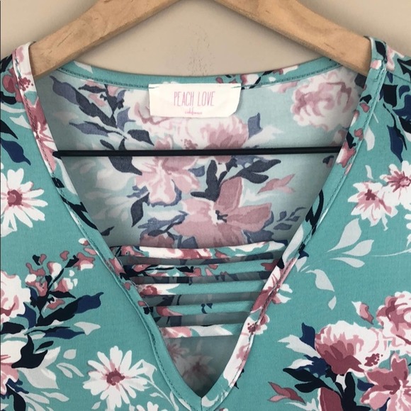 Peach Love California Floral Shift Dress (Medium) - Picture 3 of 8